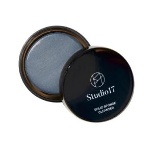 [STUDIO 17] Brush & puff cleanser